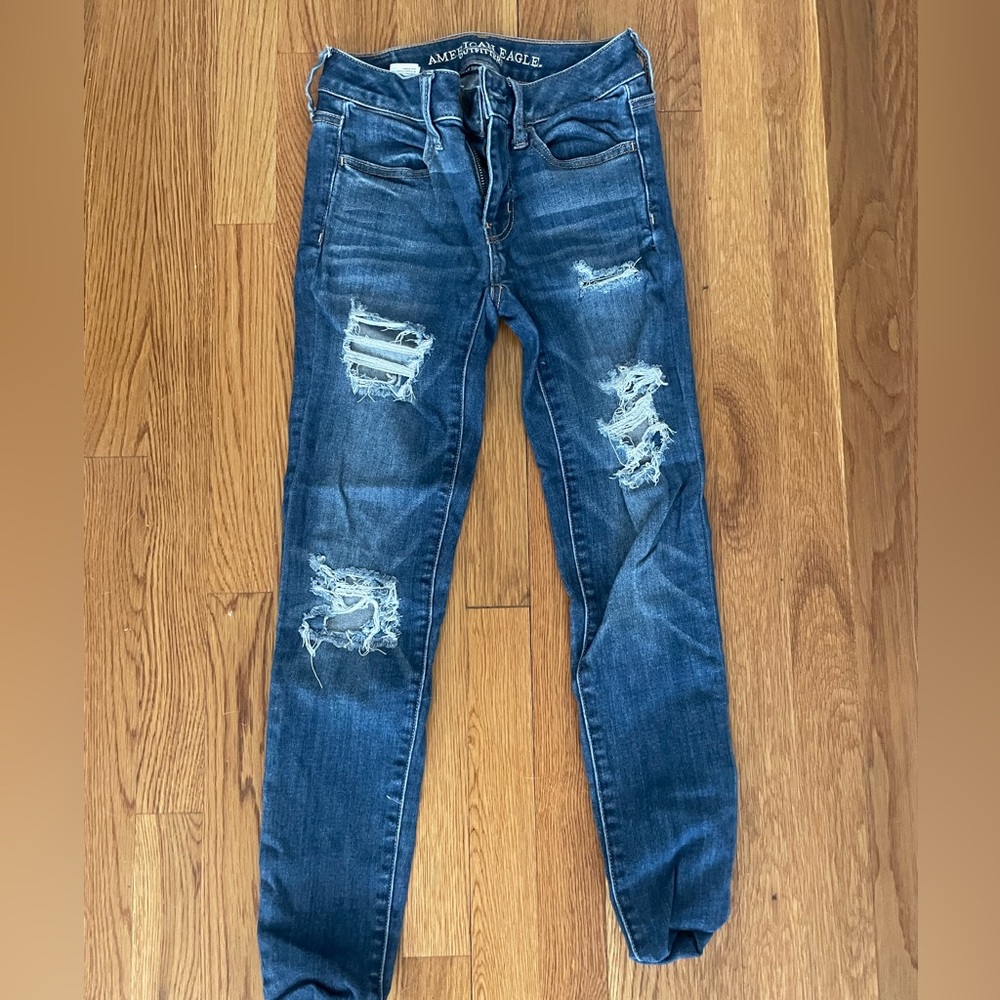 American eagle ripped jeans